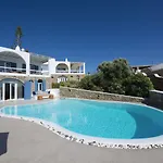 Ioan ヴィラ *