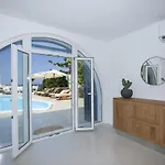 ヴィラ Ioan